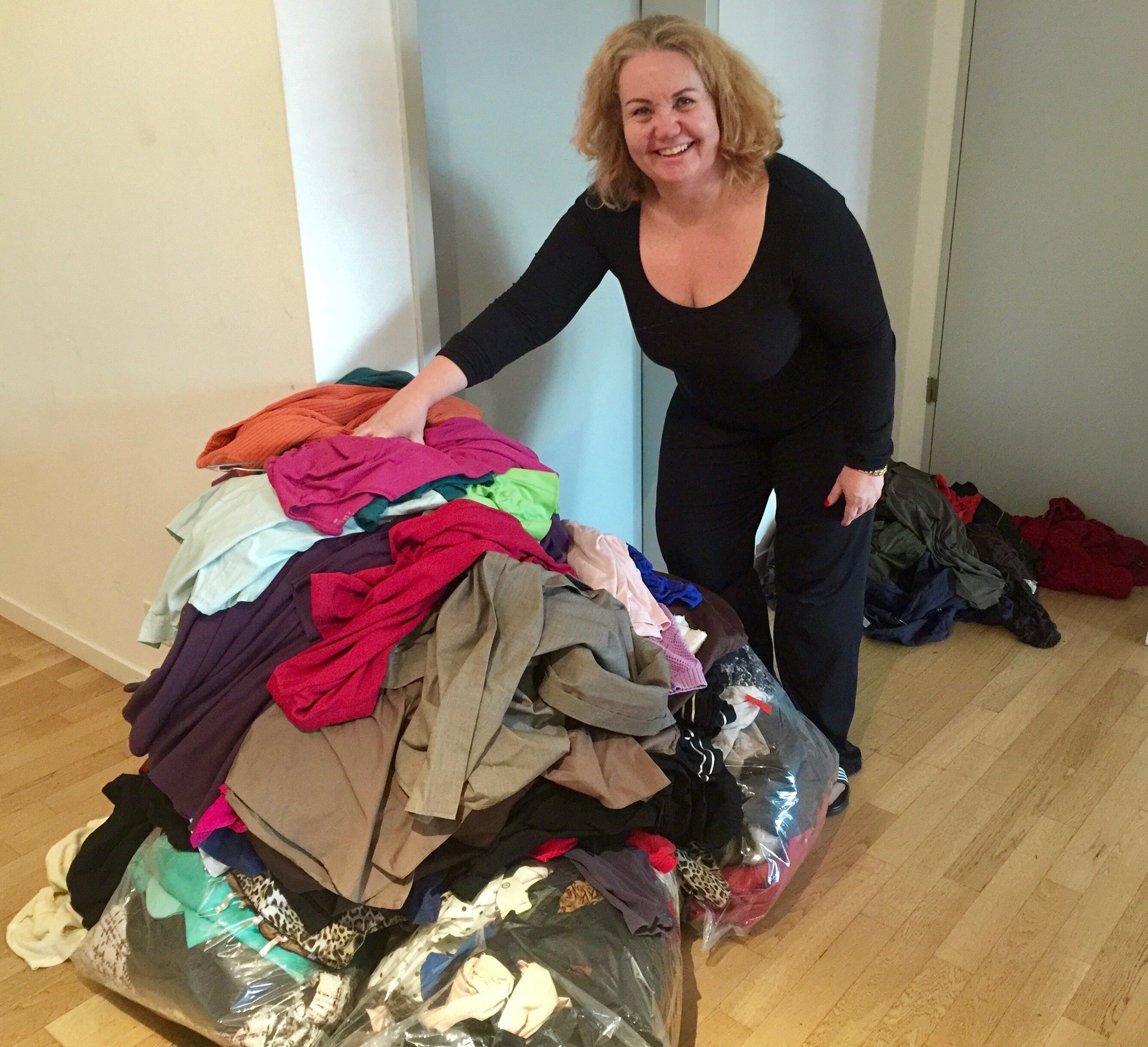 Pile de vêtements à éliminer Christine by Mademoiselle M