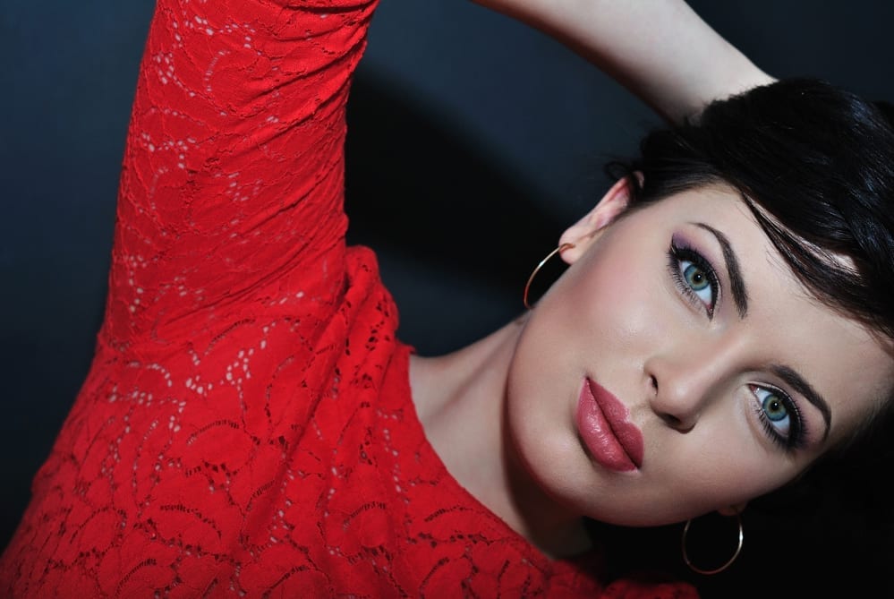 femme-fatale-robe-dentelle-Mademoiselle-M