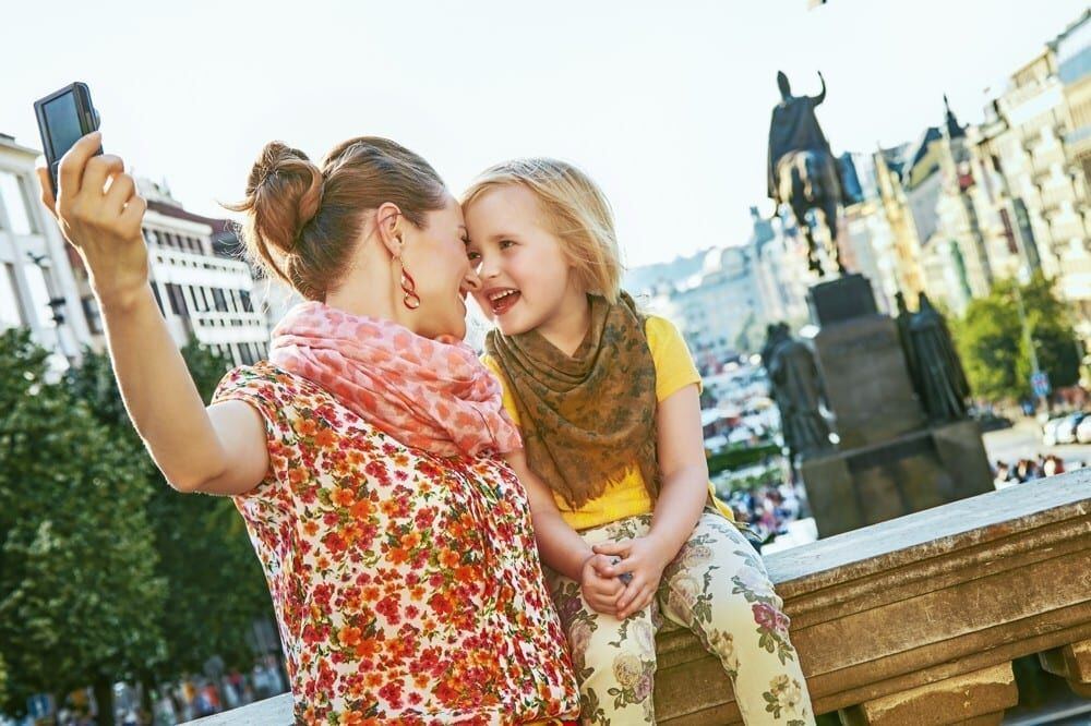 Maman fille selfie by Mademoiselle M
