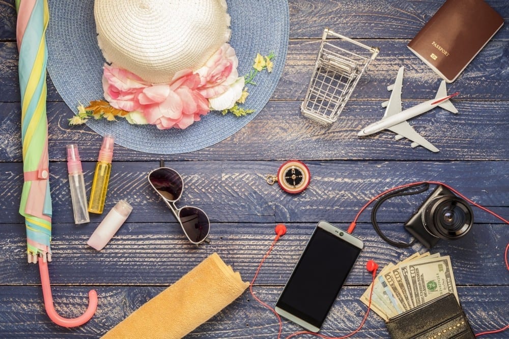 Objets de voyage by Mademoiselle M