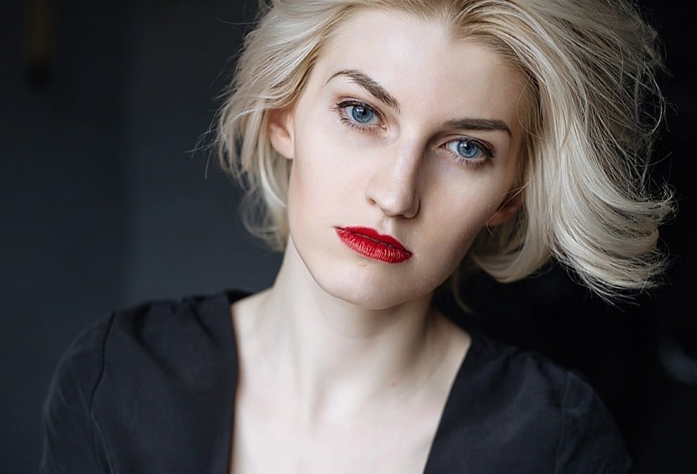 Mauvaises couleurs noir by Mademoiselle M