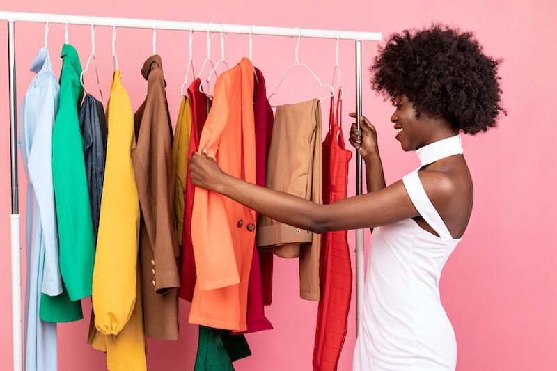 garde-robe capsule colorée